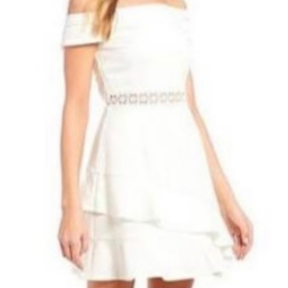 Xtraordinary Off the shoulder ruffle lace white dress M - Picture 2 of 10